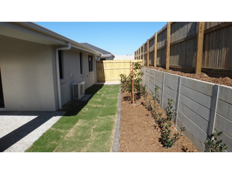2/20 Alessandra Crescent, Coomera QLD 4209