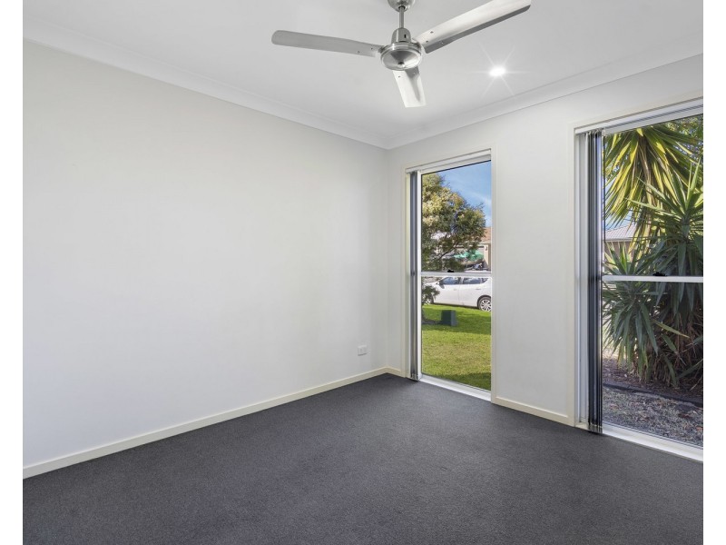 62 Milbrook Crescent, Pimpama QLD 4209