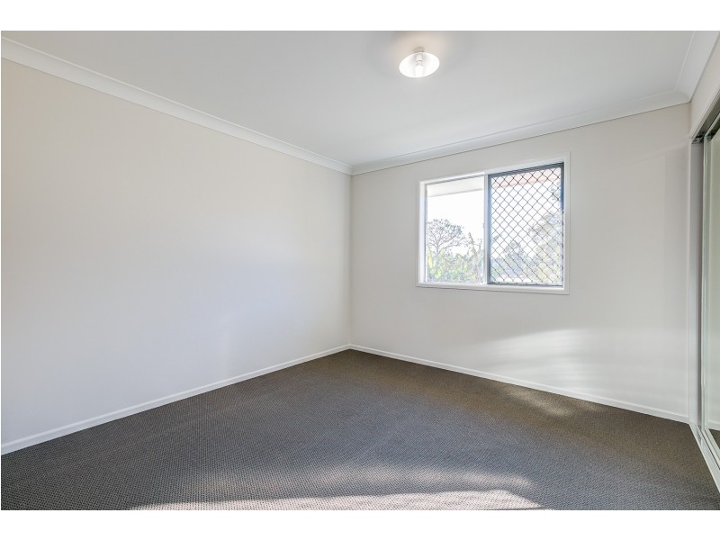 2/141 Musgrave Avenue, Labrador QLD 4215