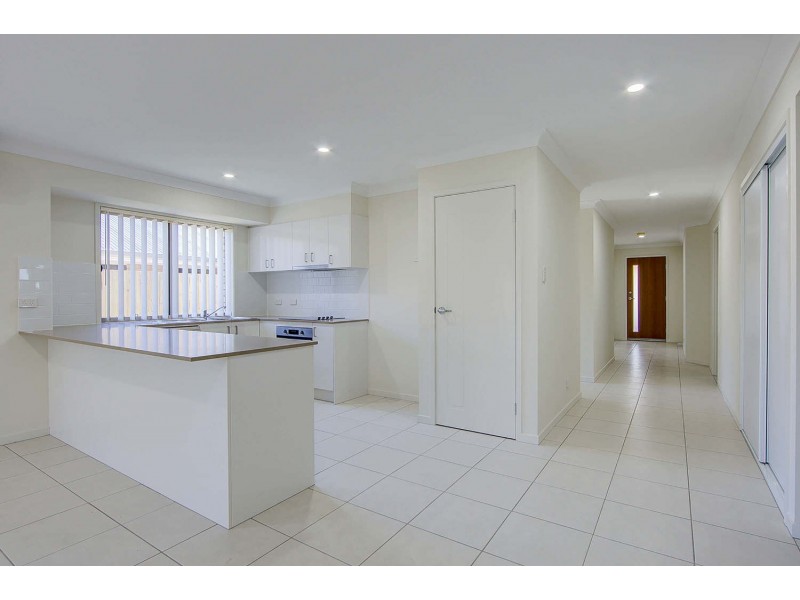 16 Steves Way, Coomera QLD 4209