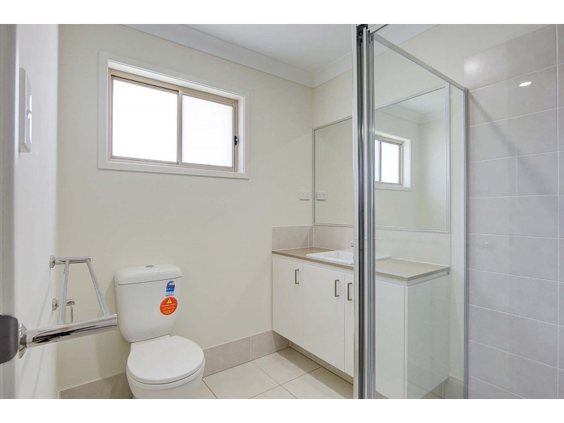 16 Steves Way, Coomera QLD 4209