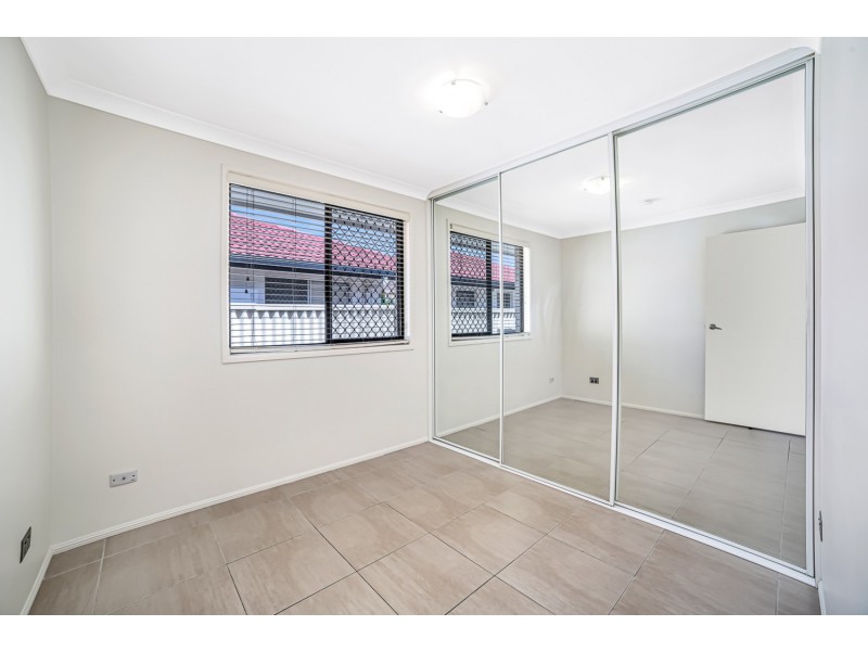 1/34 Bruce Avenue, Paradise Point QLD 4216