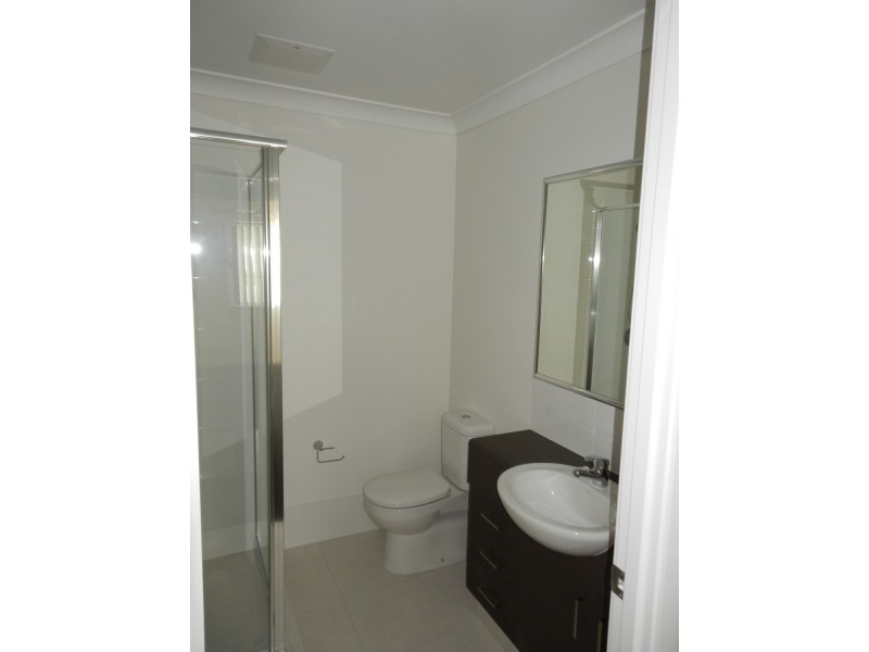 7/2 Tayla Street, Pimpama QLD 4209