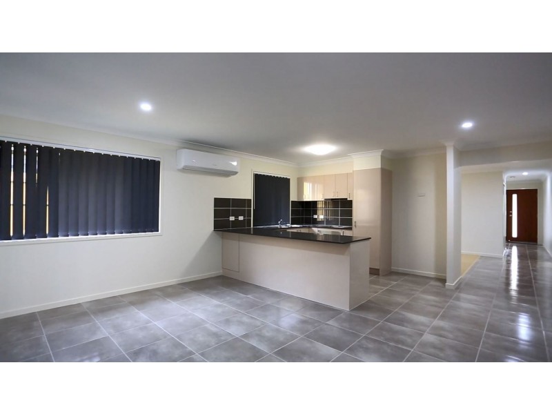 44 Vista Crescent, Pimpama QLD 4209