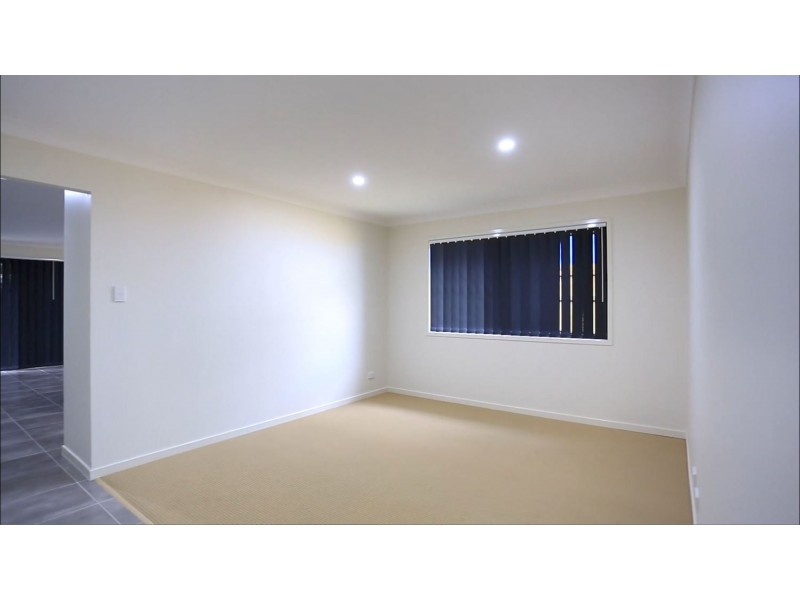 44 Vista Crescent, Pimpama QLD 4209