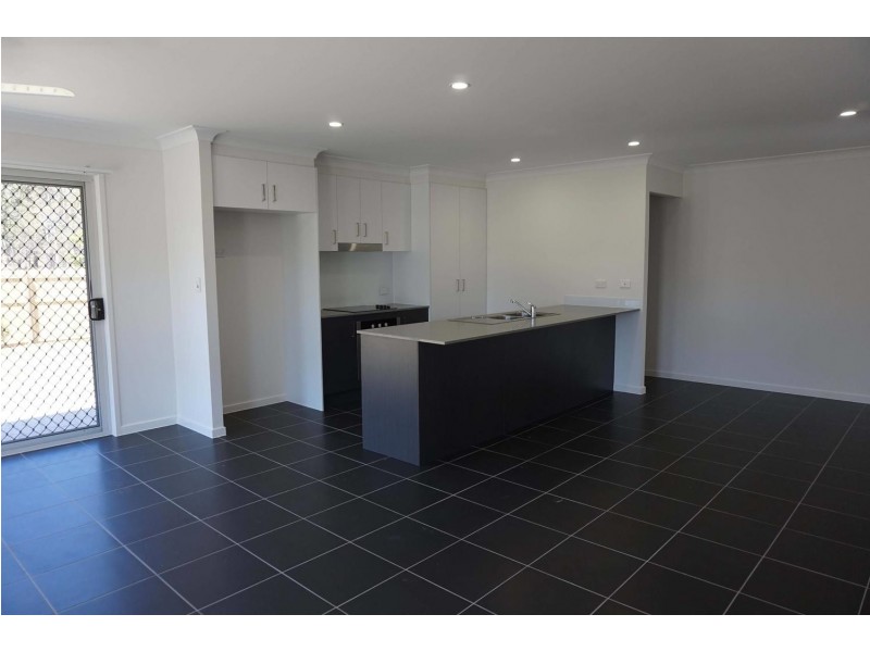 2/34 Emerson Road, Bannockburn QLD 4207