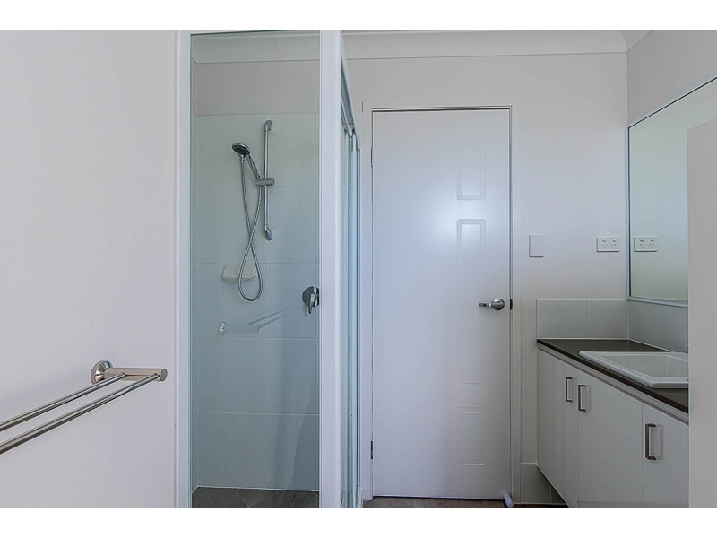 33 Dysart Drive, Holmview QLD 4207
