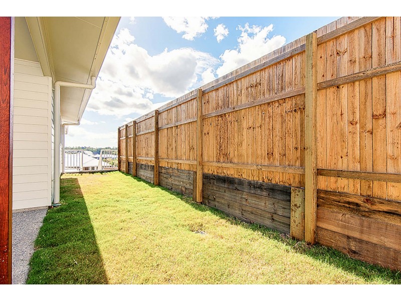 33 Dysart Drive, Holmview QLD 4207