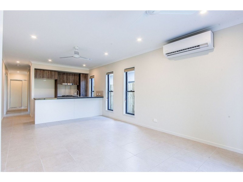15 Bloom Avenue, Coomera QLD 4209