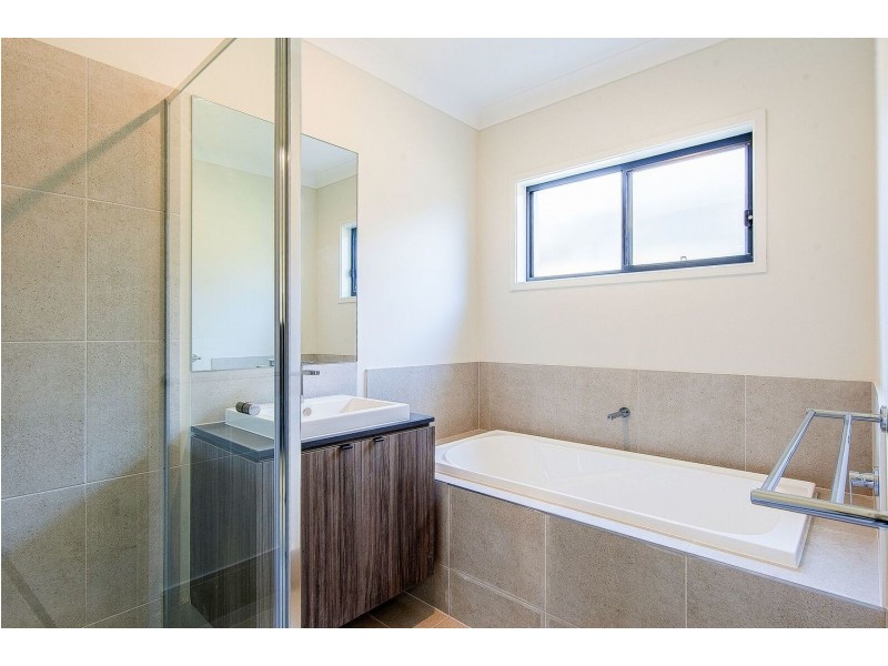15 Bloom Avenue, Coomera QLD 4209