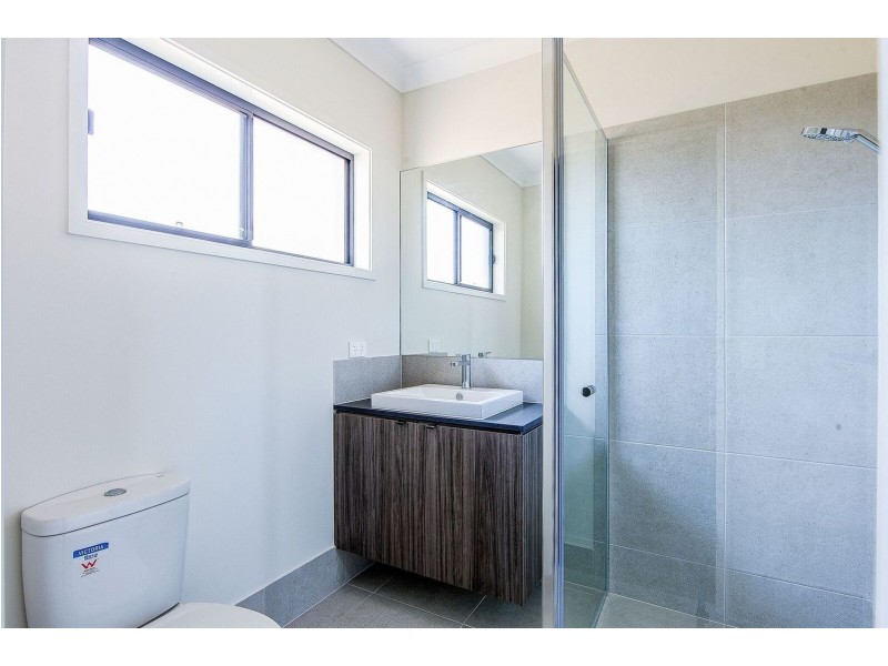 15 Bloom Avenue, Coomera QLD 4209