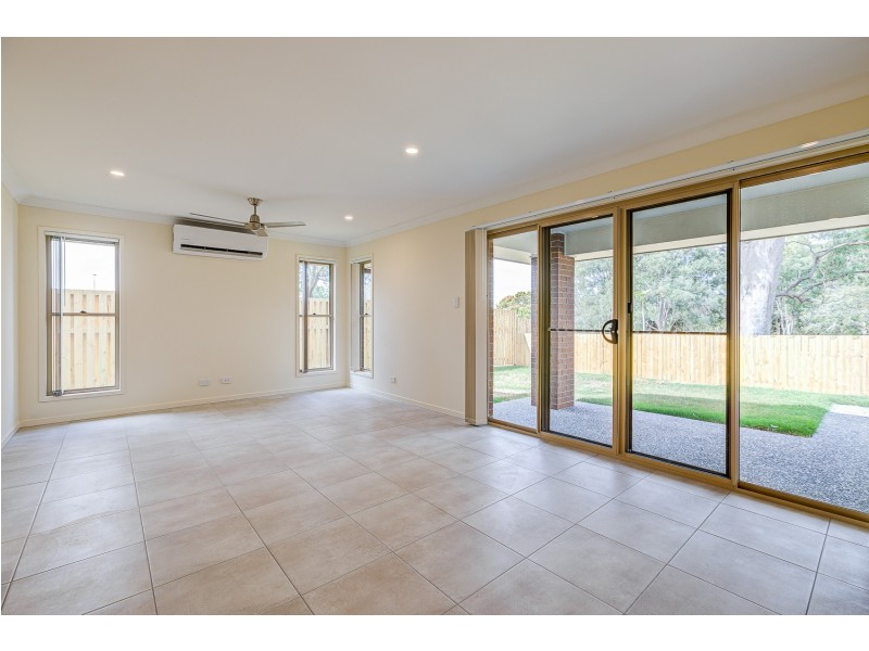 1/10 Bloomfield Avenue, Park Ridge QLD 4125