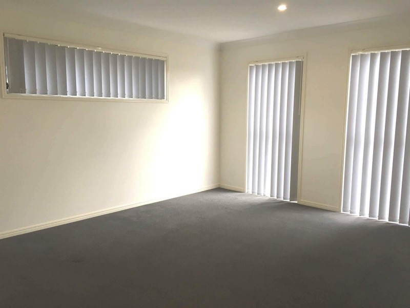 13 Charles Avenue, Pimpama QLD 4209