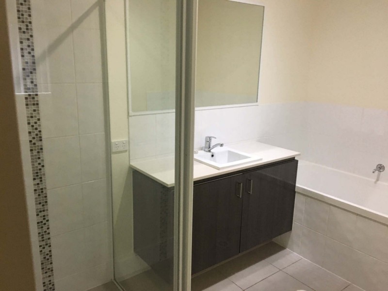 13 Charles Avenue, Pimpama QLD 4209