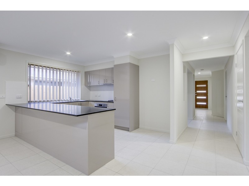 28 Marshall Circuit, Coomera QLD 4209