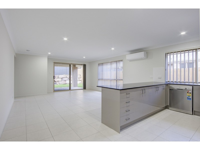 28 Marshall Circuit, Coomera QLD 4209