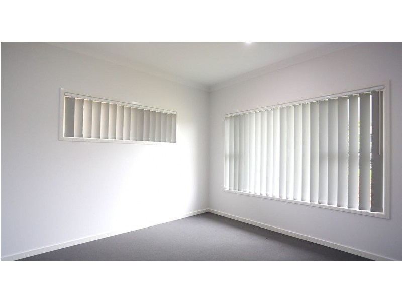 12 McWilliam Street, Pimpama QLD 4209