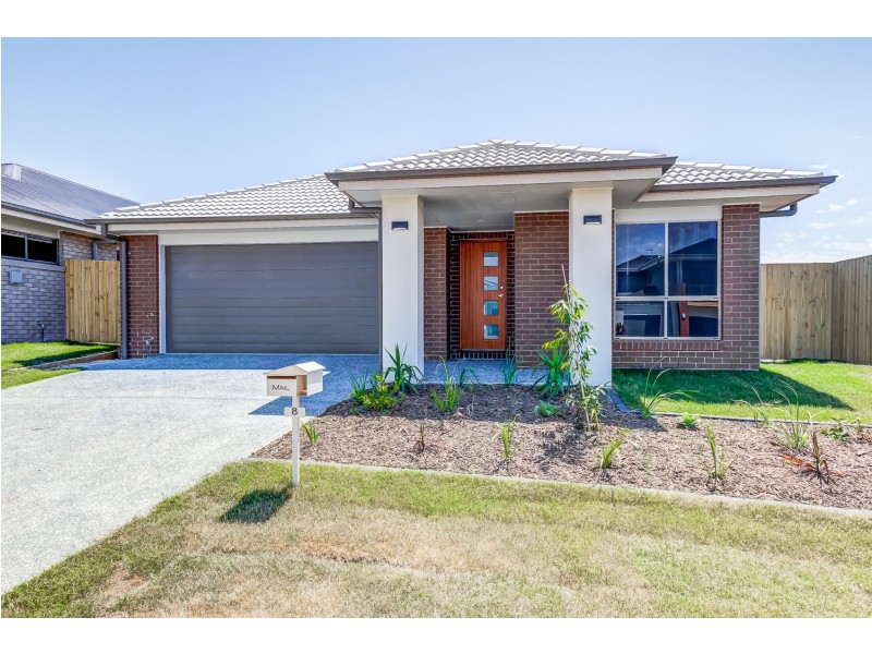 8  Ioannou Place, Coomera QLD 4209