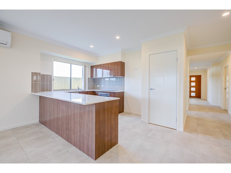 8  Ioannou Place, Coomera QLD 4209