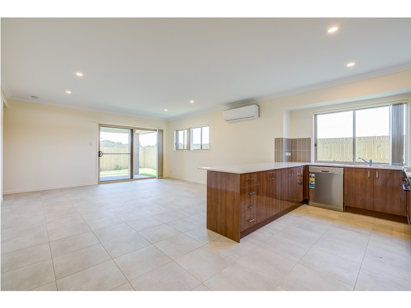 8  Ioannou Place, Coomera QLD 4209