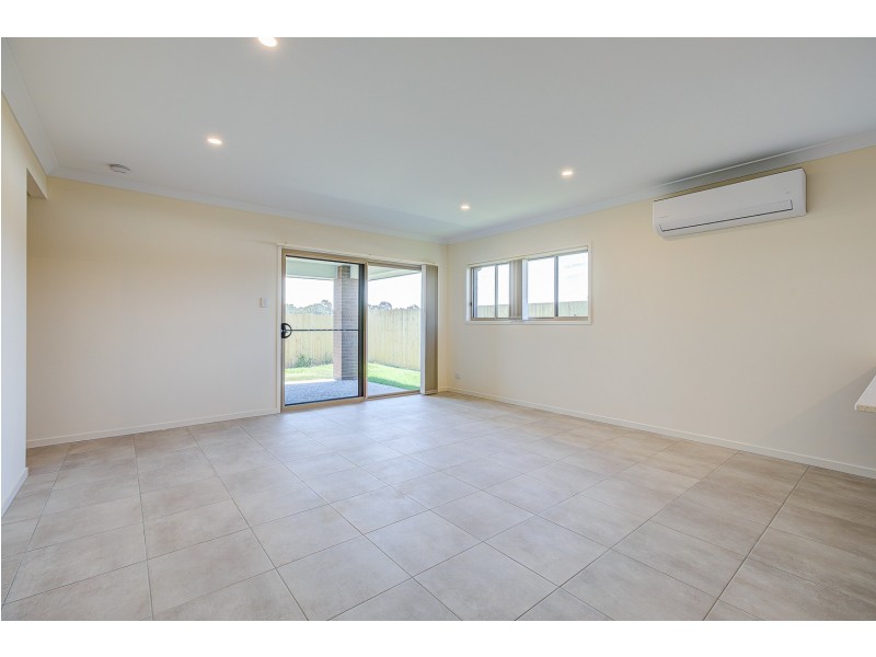 8  Ioannou Place, Coomera QLD 4209