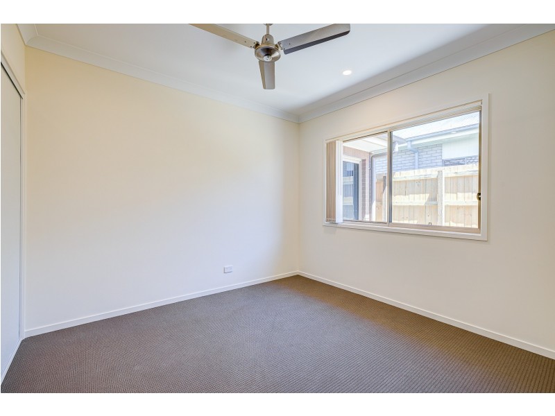 8  Ioannou Place, Coomera QLD 4209