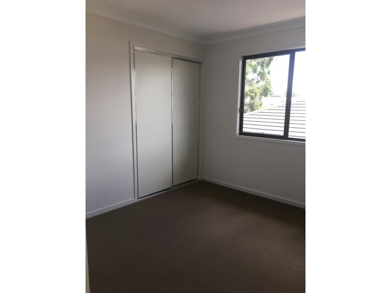 14B St Andrews Drive, Leichhardt QLD 4305