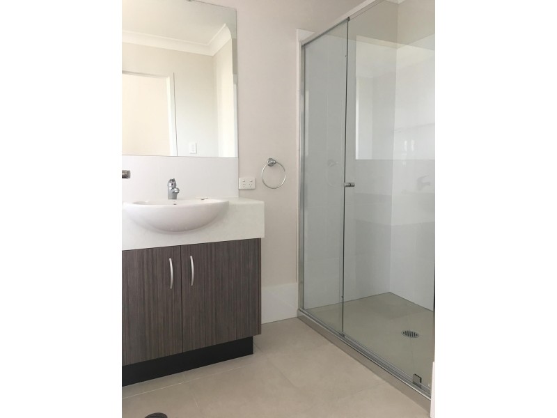 14B St Andrews Drive, Leichhardt QLD 4305