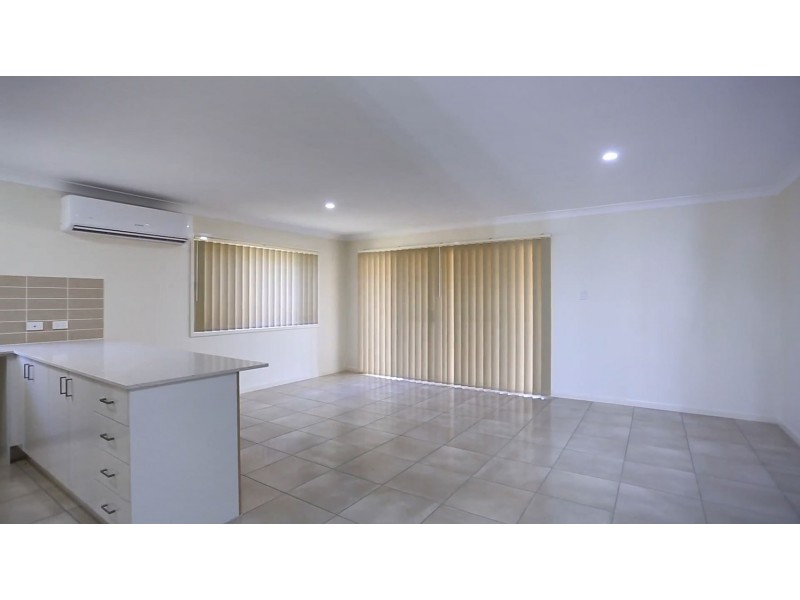 8 Macarthur Street, Pimpama QLD 4209