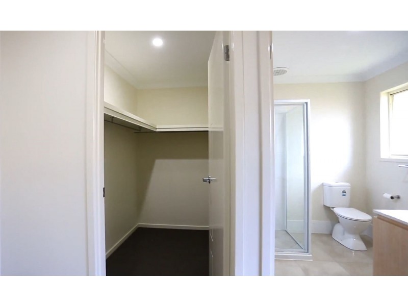 8 Macarthur Street, Pimpama QLD 4209