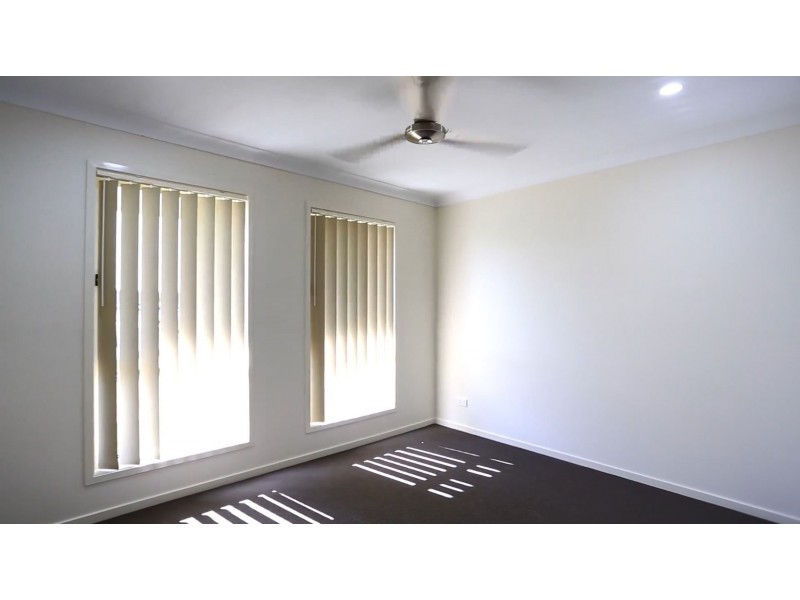 8 Macarthur Street, Pimpama QLD 4209