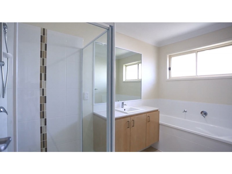 8 Macarthur Street, Pimpama QLD 4209