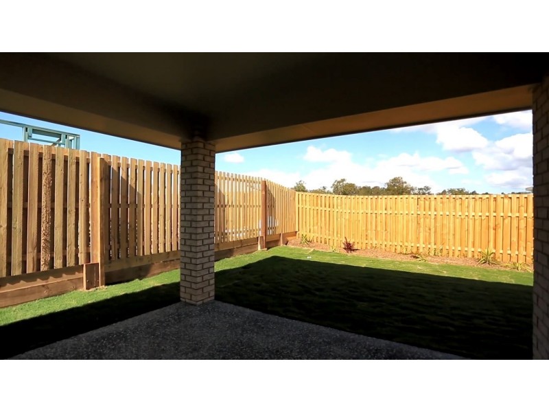 8 Macarthur Street, Pimpama QLD 4209