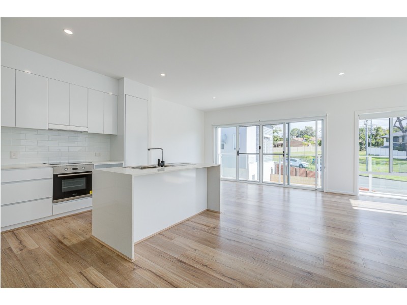 1/35 Salmon Street, Southport QLD 4215