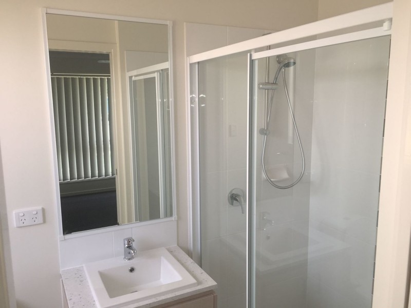 26 Hollyoak Crescent, Pimpama QLD 4209