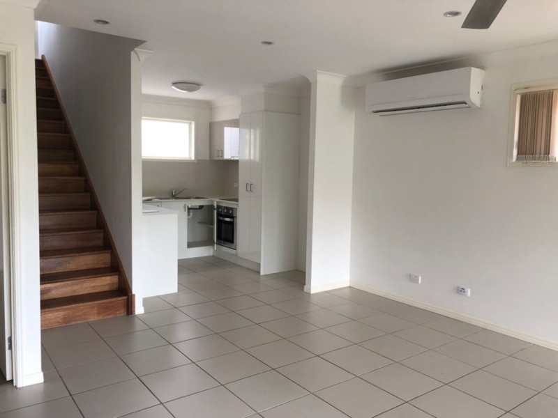 35 Damian Leeding Way, Upper Coomera QLD 4209