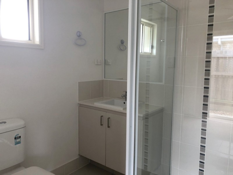 35 Damian Leeding Way, Upper Coomera QLD 4209