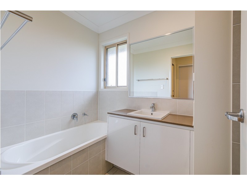 41 Montana Circuit, Logan Reserve QLD 4133