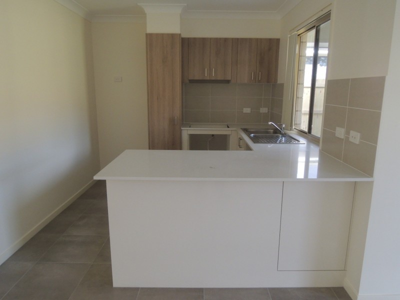 14 Sunstone Avenue, Pimpama QLD 4209