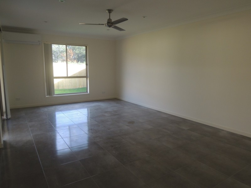 14 Sunstone Avenue, Pimpama QLD 4209