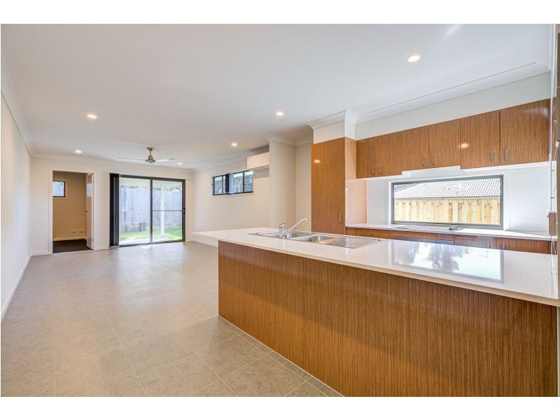 1/35 Bloomfield Street, Park Ridge QLD 4125