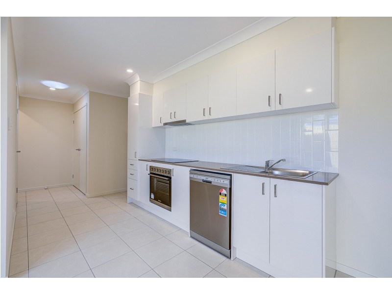 2/19 Merino Street, Park Ridge QLD 4125