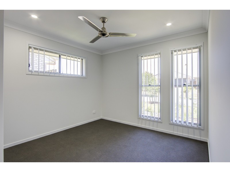 75 Fountain Street, Pimpama QLD 4209