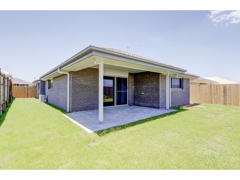 75 Fountain Street, Pimpama QLD 4209