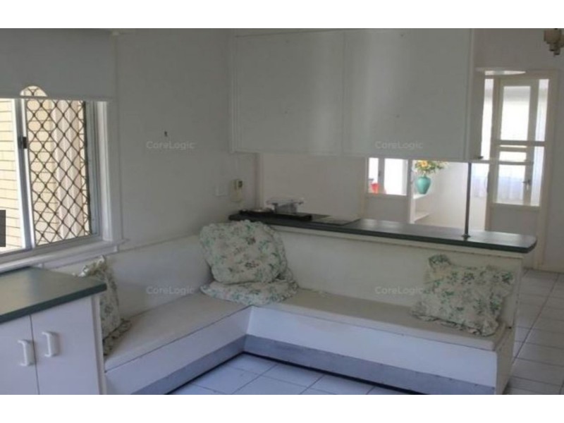 15 Water Street, Southport QLD 4215