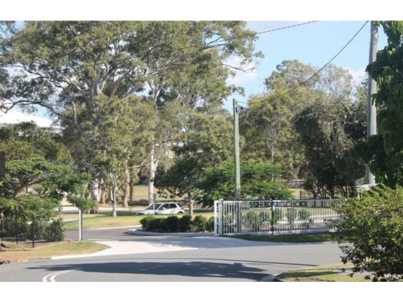 15 Water Street, Southport QLD 4215