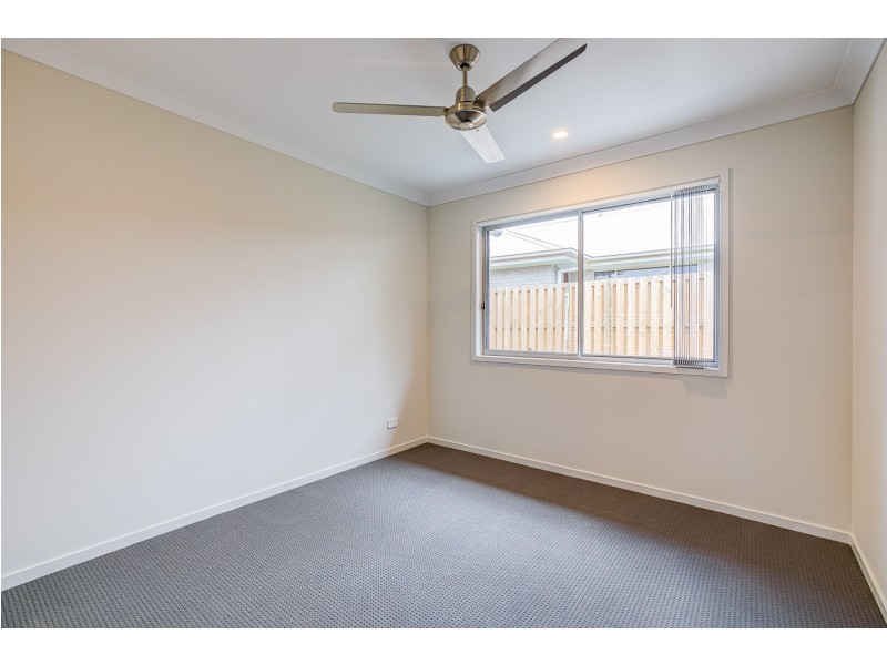 5 Bloomfield Street, Park Ridge QLD 4125