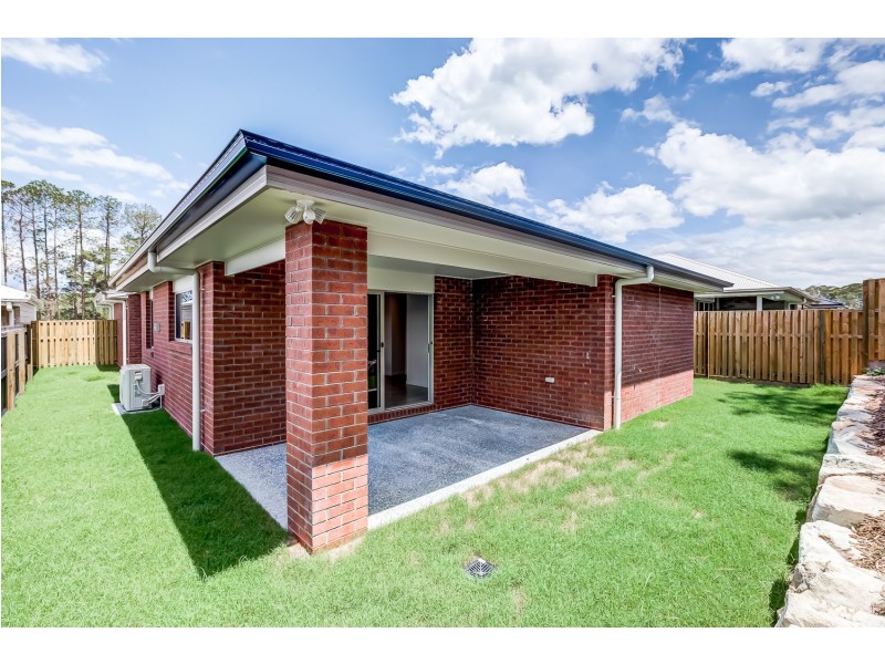5 Bloomfield Street, Park Ridge QLD 4125