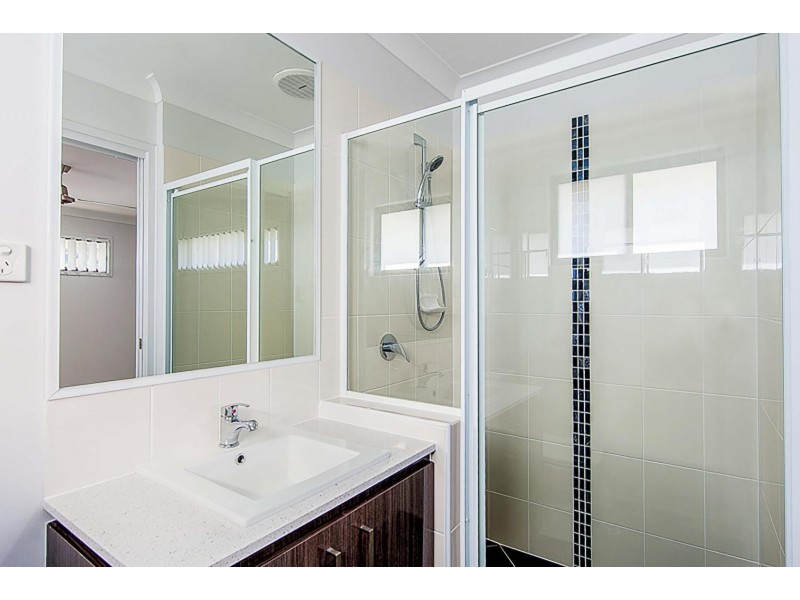 1 Innsbruck Way, Bahrs Scrub QLD 4207