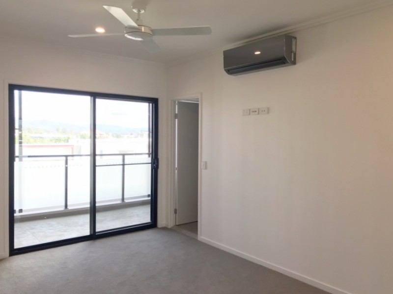 13 Brooklyn Crescent, Robina QLD 4226